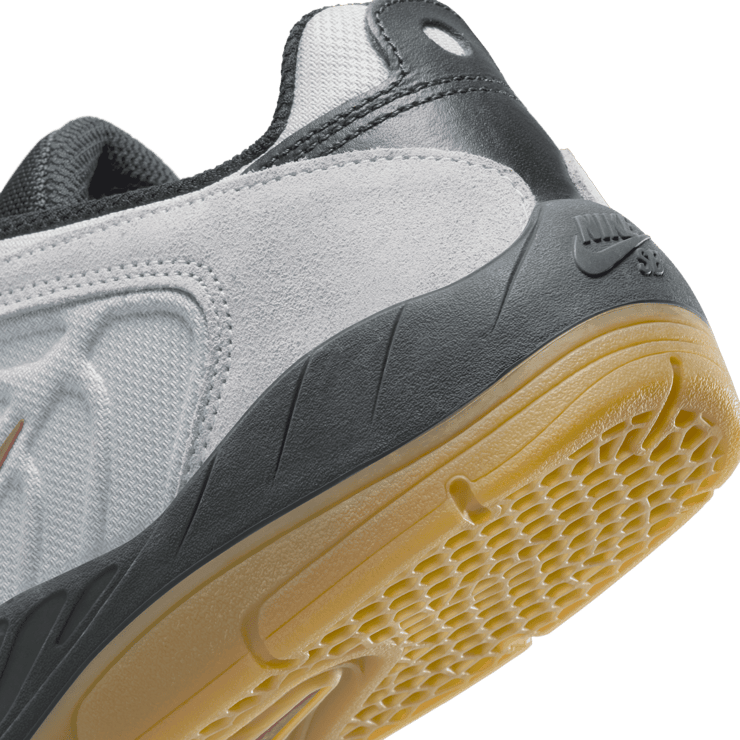 Nike SB Vertebrae Angle 4