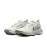 Nike Pegasus Trail 5 GORE-TEX Waterproof Trail Angle 2
