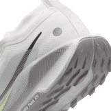 Nike Pegasus Trail 5 GORE-TEX Waterproof Trail Angle 5