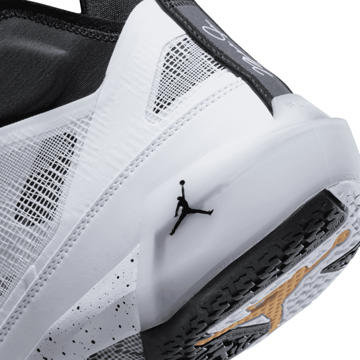 Jordan 37 Oreo Angle 5