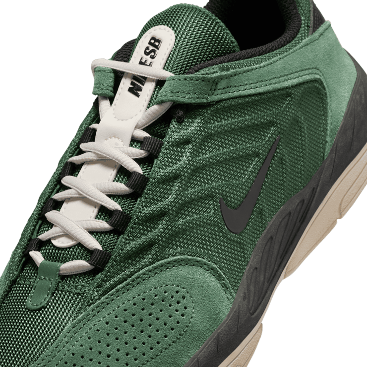 Nike SB Vertebrae SB 'Malachite' Angle 4