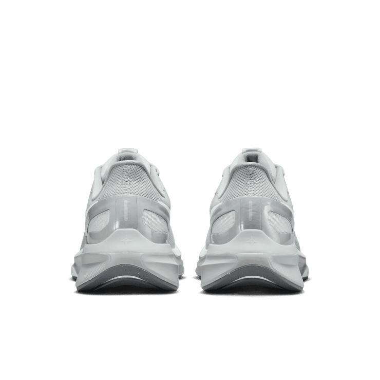 Nike Structure 25 Road Angle 3