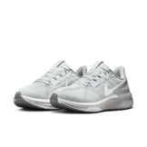 Nike Structure 25 Road Angle 2