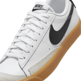 Nike Blazer Low '77 Angle 4