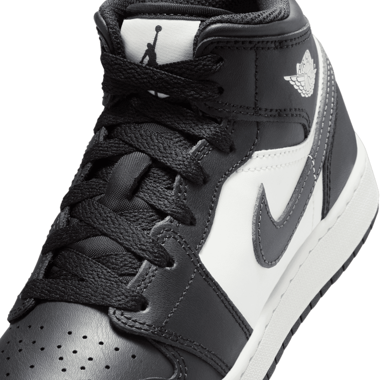 Air Jordan 1 Mid in Black | DQ8423-010 (GS) Angle 3