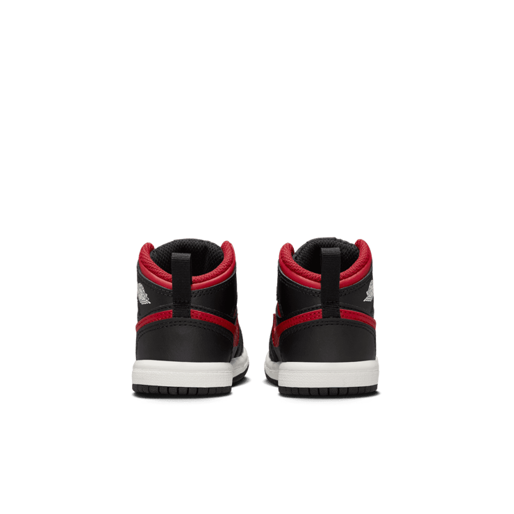 Jordan 1 Mid in Black | DQ8425-067 (TD) Angle 3
