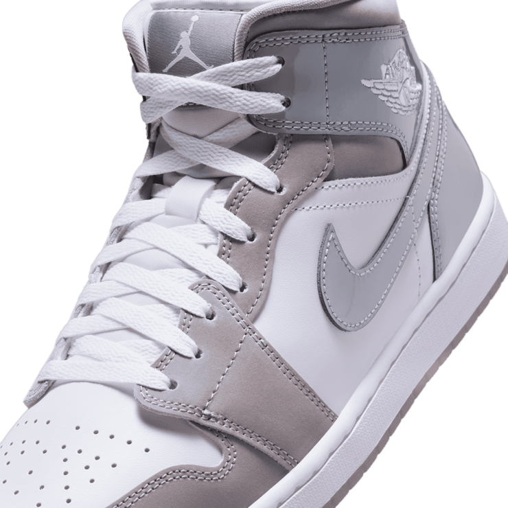 Air Jordan 1 Mid SE in White | HF3216-100 Angle 4