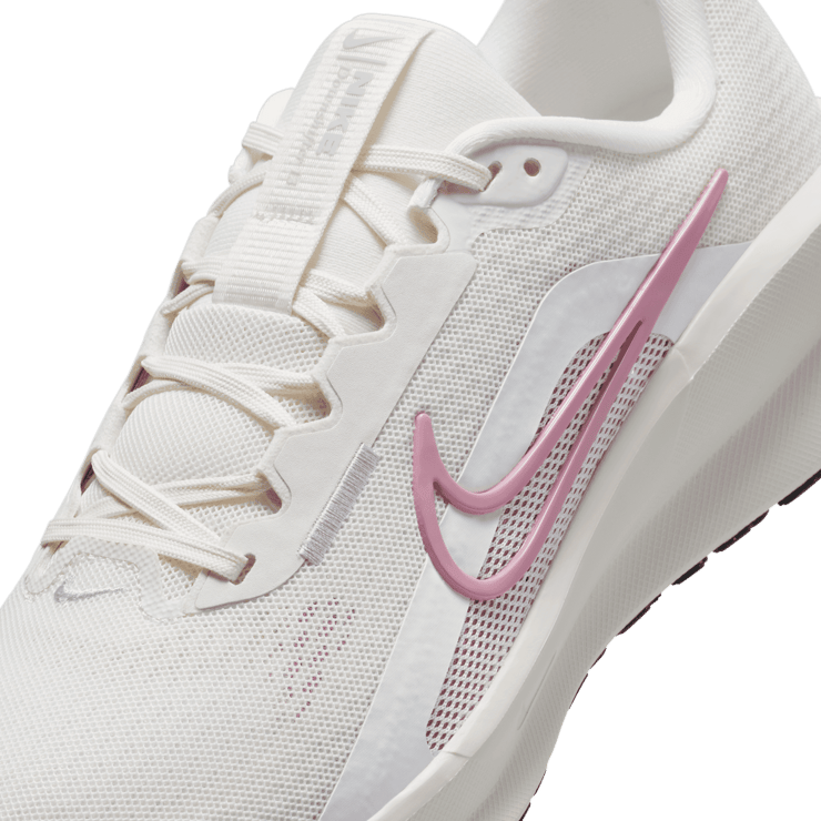 Nike Downshifter 13 Road Angle 4