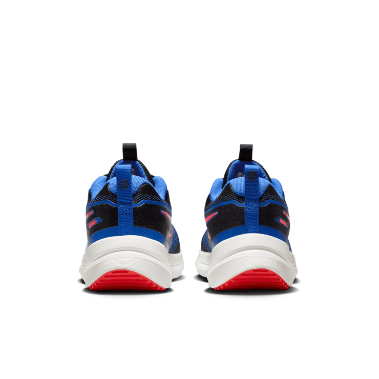 Nike Cosmic Runner Road Angle 3