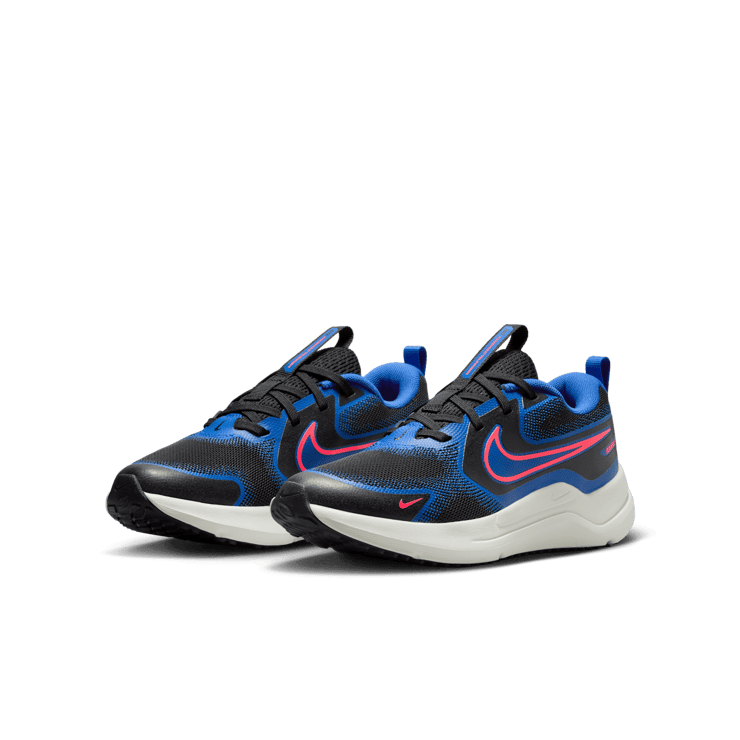 Nike Cosmic Runner Road Angle 2