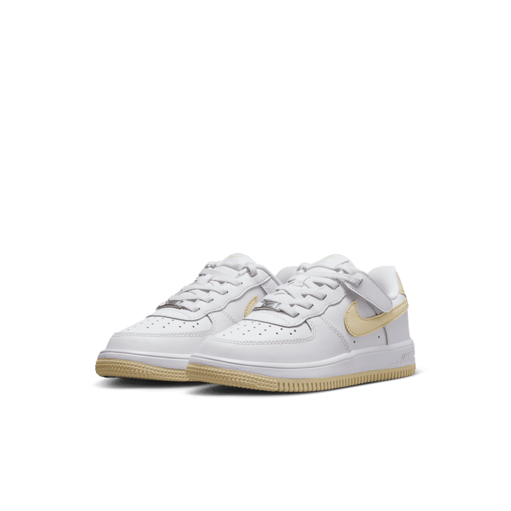 Nike Force 1 Low EasyOn Angle 2