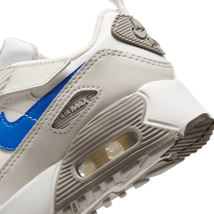 Nike Air Max 90 EasyOn Angle 2