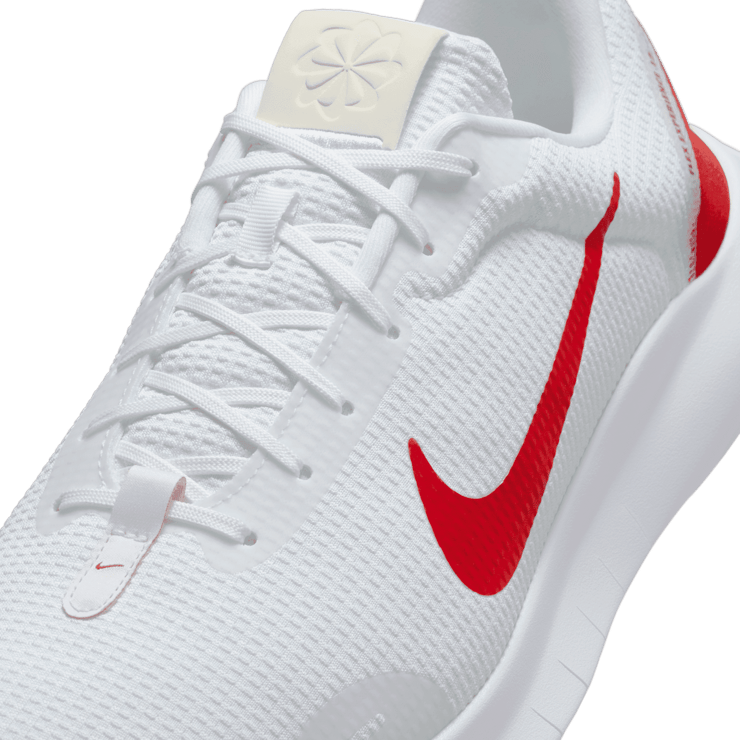 Nike Flex Experience Run 12 Road (Extra Wide) Angle 4