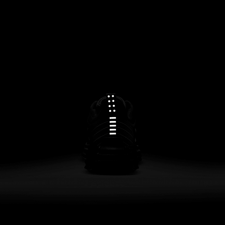 Nike Lunar Roam Angle 6