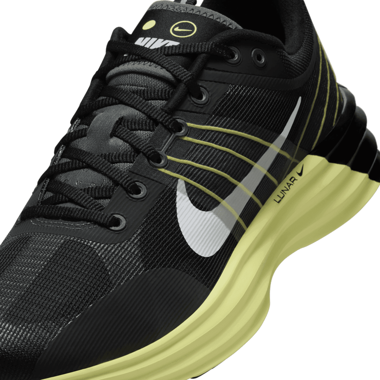 Nike Lunar Roam Angle 4