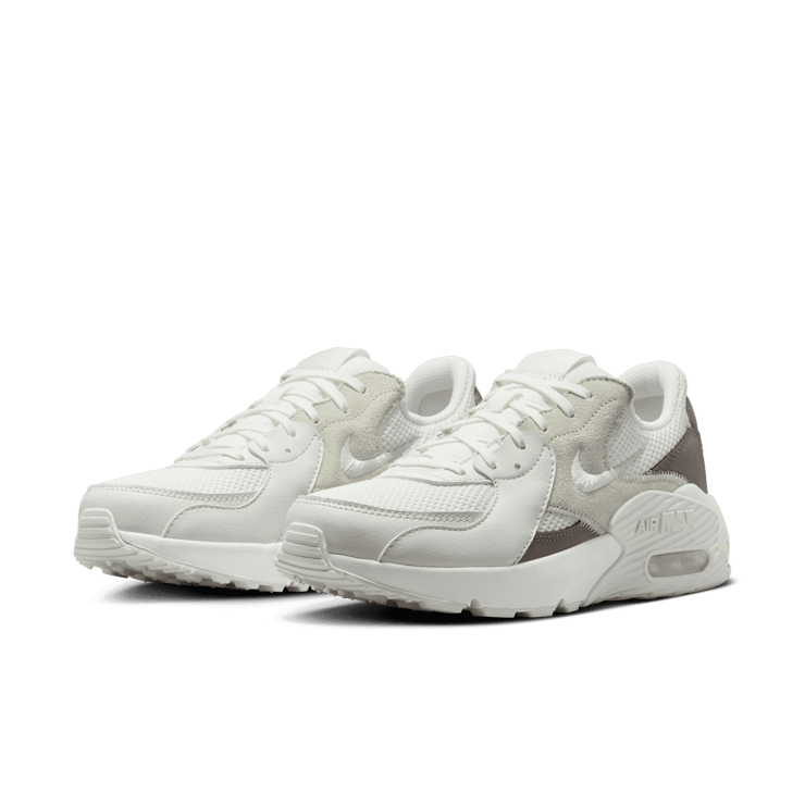 Nike Air Max Excee Angle 2