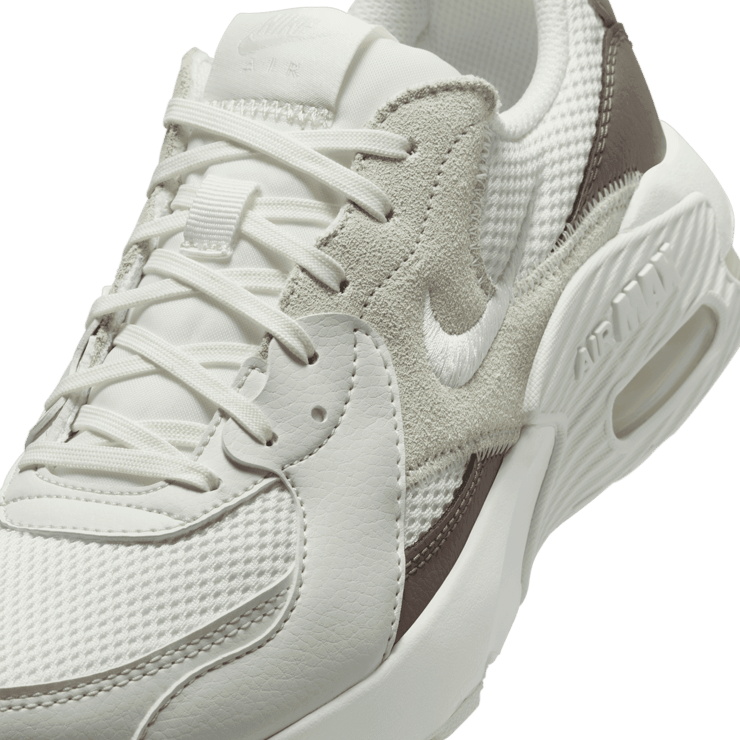Nike Air Max Excee Angle 4