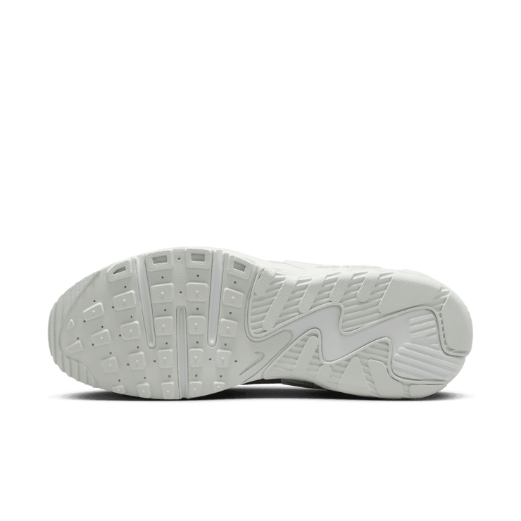 Nike Air Max Excee Angle 0