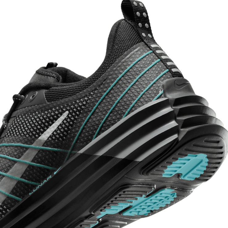 Nike Lunar Roam Premium Angle 5