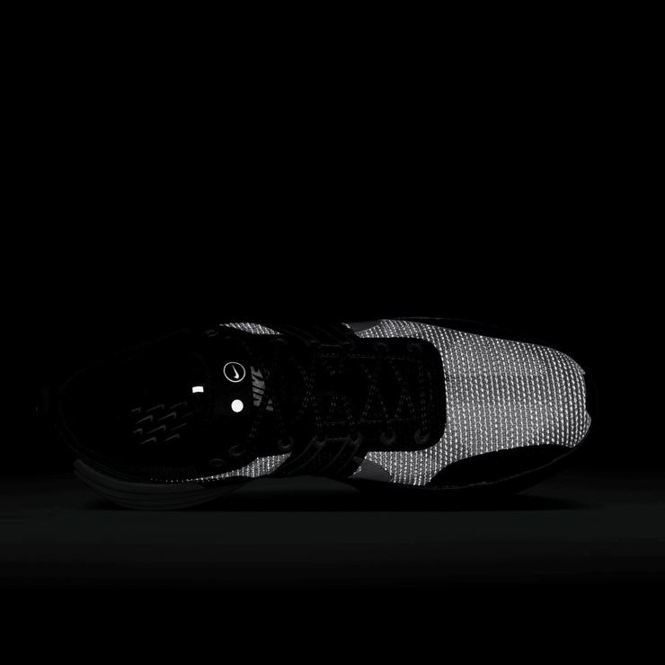 Nike Lunar Roam Premium Angle 6