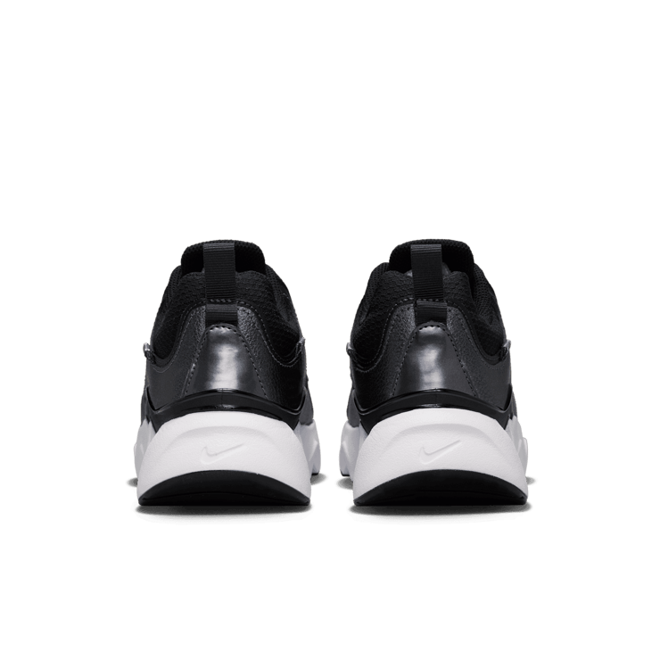 Nike Ryz 36 2 Angle 3