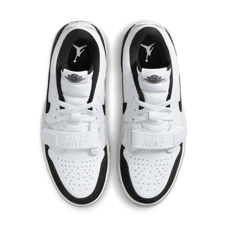 Jordan Legacy 312 Low 'Panda' (W) Angle 1