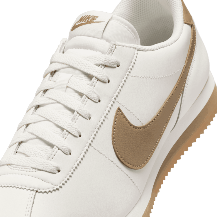 Nike Cortez Leather Angle 4