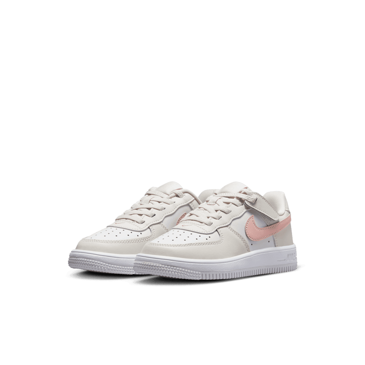 Nike Force 1 Low EasyOn Angle 2