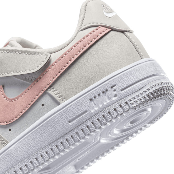 Nike Force 1 Low EasyOn Angle 5