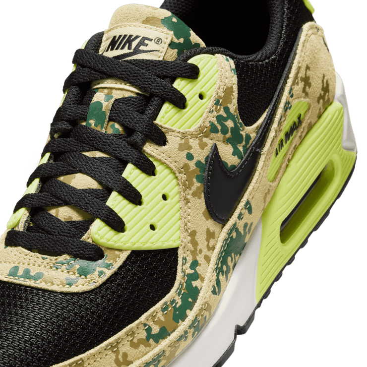 Nike Air Max 90 Camo Team Gold Light Lemon Twist Angle 4