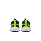 Nike Cosmic Runner Angle 3