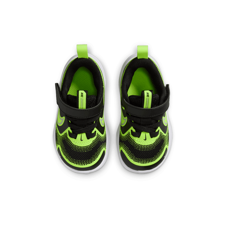 Nike Cosmic Runner Angle 1
