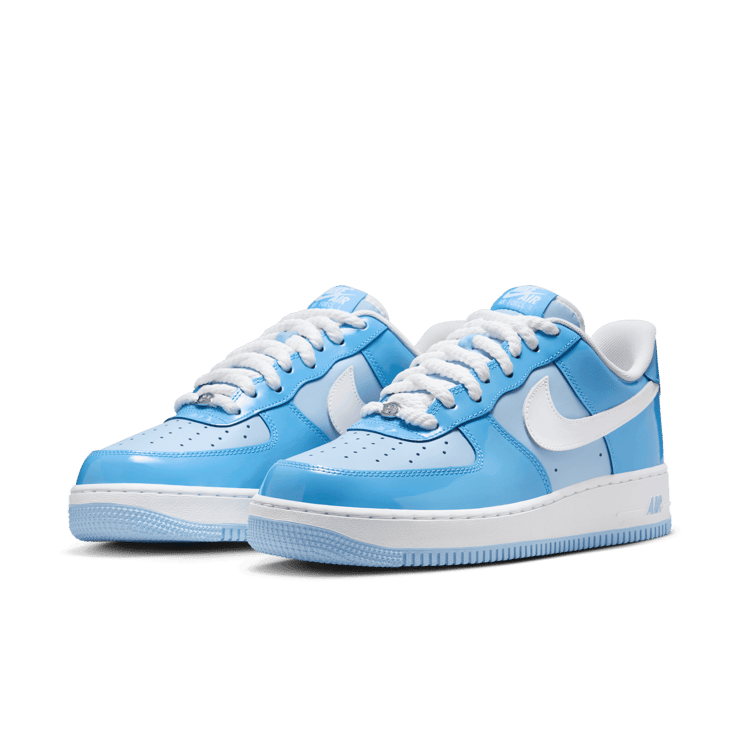 Nike Air Force 1 '07 LV8 Angle 2