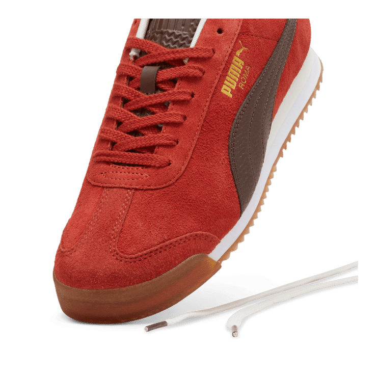 PUMA Roma Suede Sneakers in Mars Red/Espresso Brown/Gum Angle 2