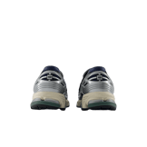 New Balance 1906L Silver Metallic Dark Juniper Angle 4