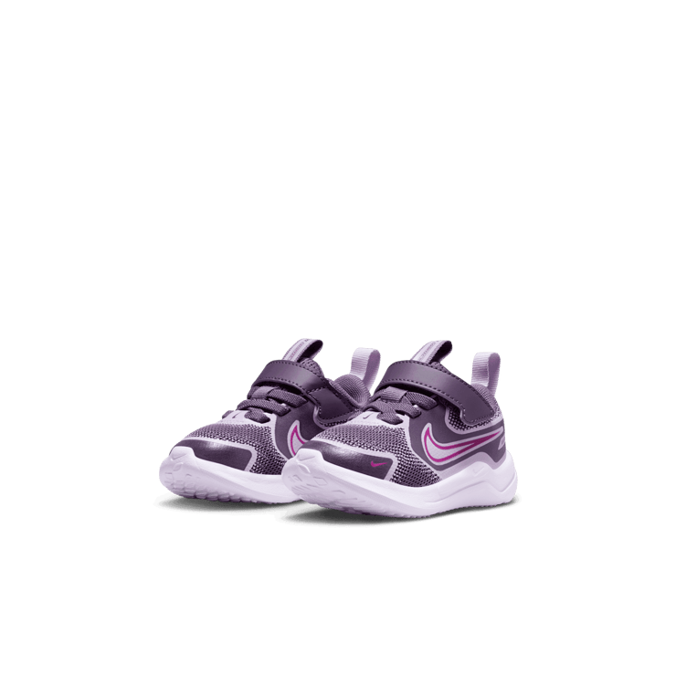 Nike Cosmic Runner Angle 2