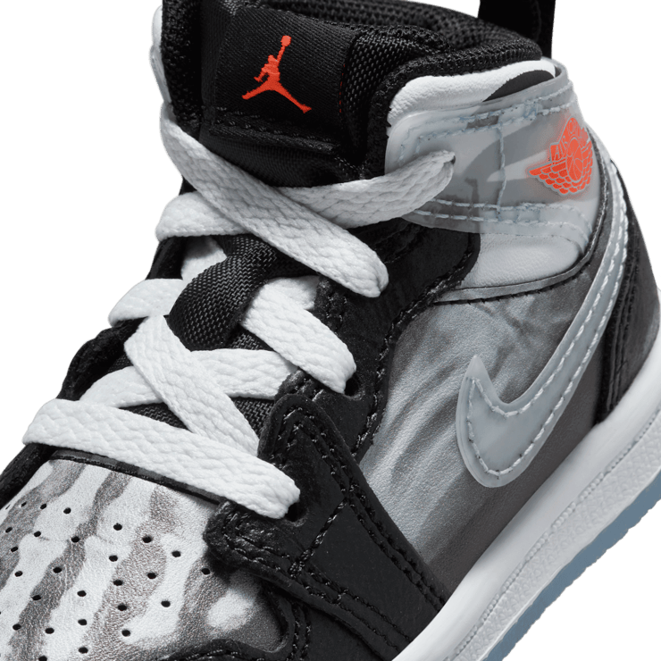 Jordan 1 Mid Sneaker School in Black | HF3211-001 (TD) Angle 4