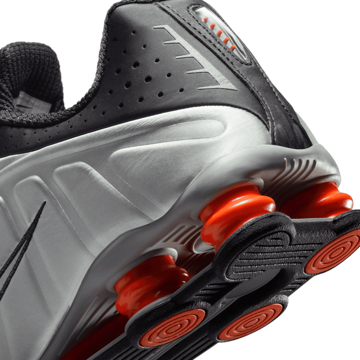 Nike Shox R4 Angle 5