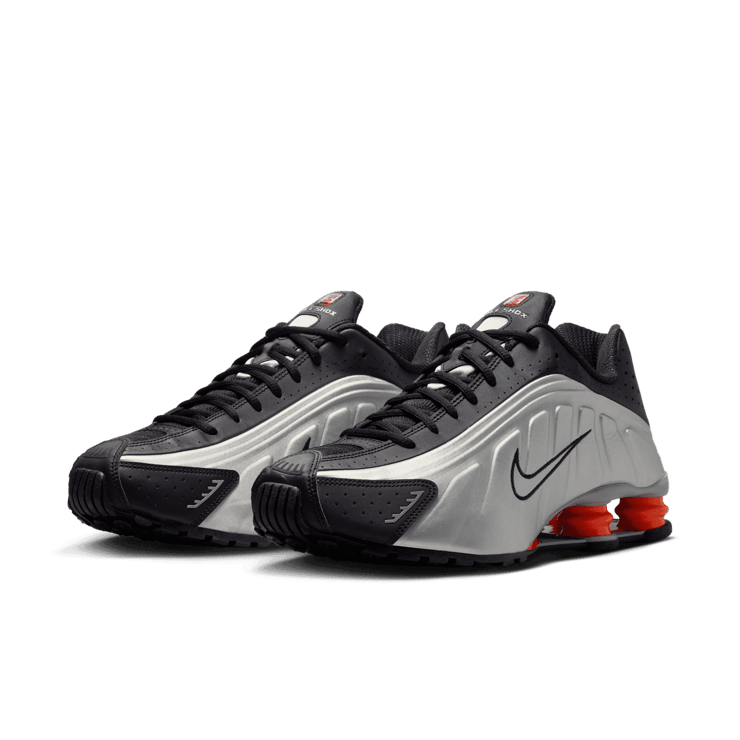 Nike Shox R4 Angle 2