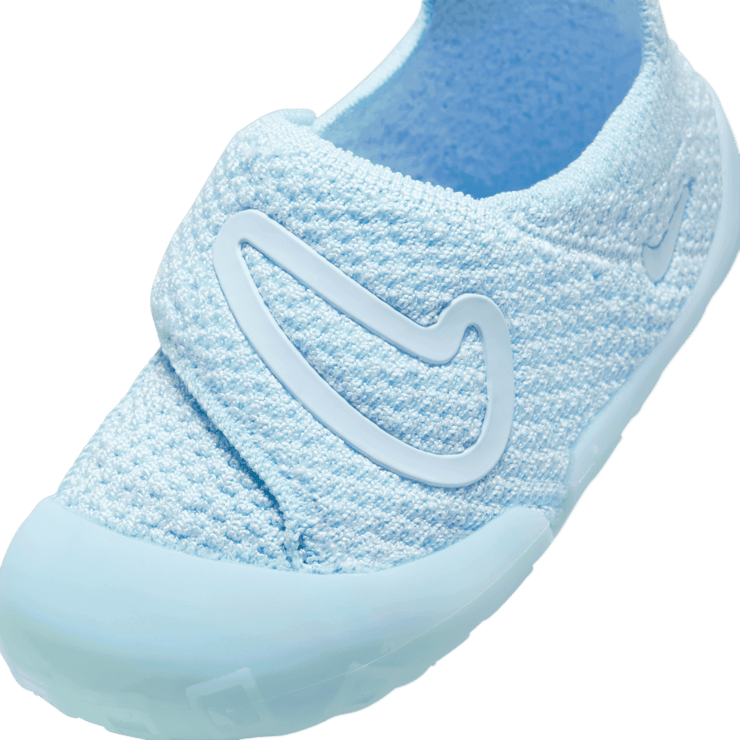 Nike Swoosh 1 Angle 4