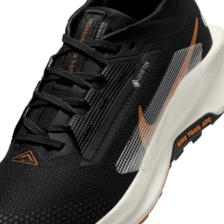 Nike Pegasus Trail 5 GORE-TEX Waterproof Trail Angle 4