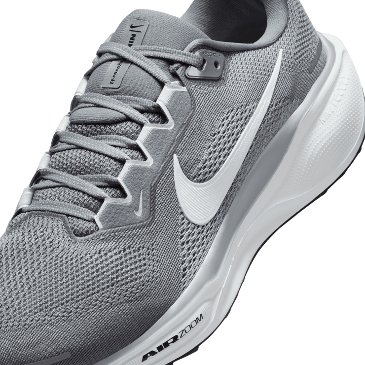 Nike Pegasus 41 Road Angle 4