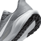 Nike Pegasus 41 Road Angle 5