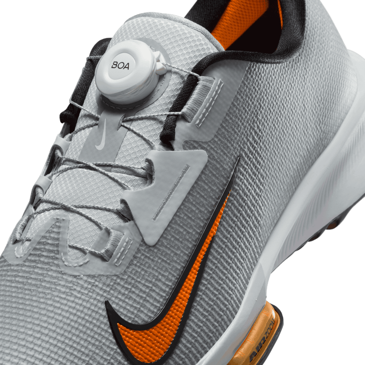 Nike Infinity Tour 2 Golf (Wide) Angle 5