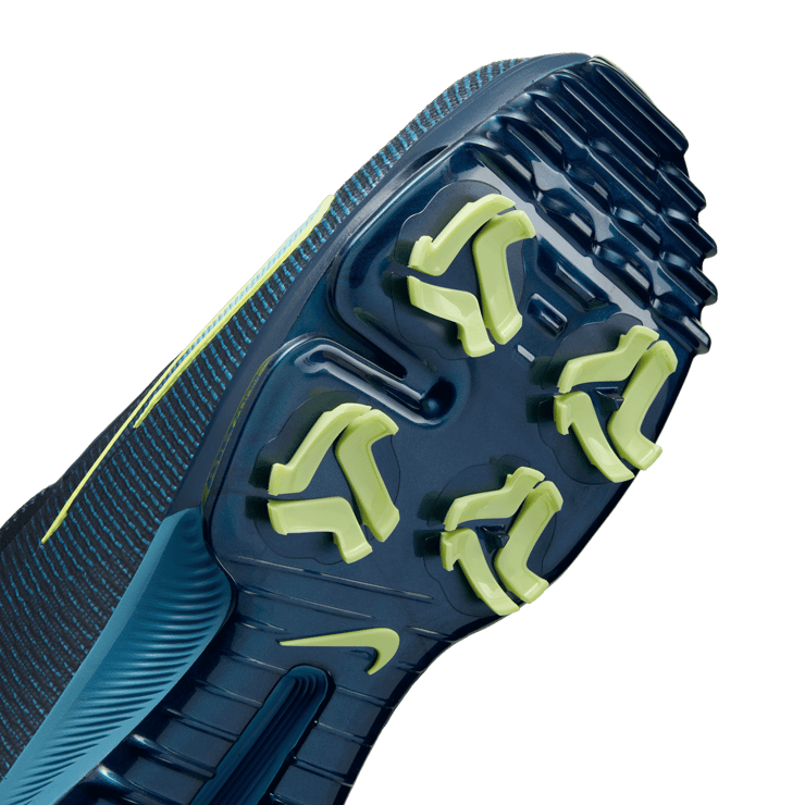Nike Infinity Tour 2 Golf (Wide) Angle 4