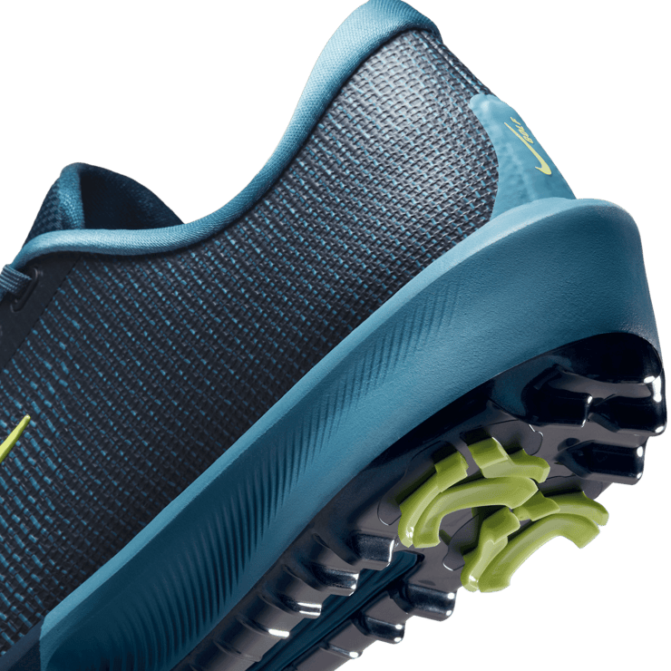 Nike Infinity Tour 2 Golf (Wide) Angle 6