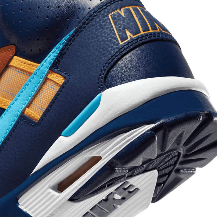 Nike Air Trainer SC High LA Rams (2025) Angle 5