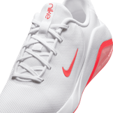 Nike Bella 7 Workout Angle 4
