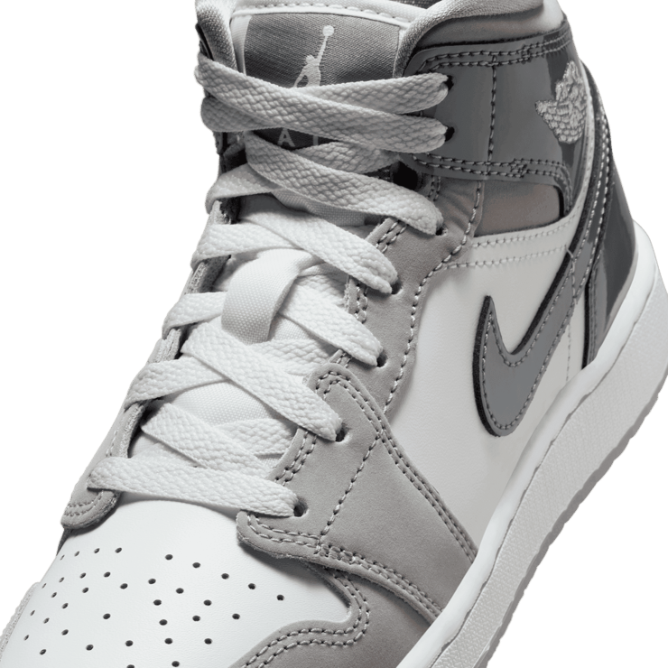 Air Jordan 1 Mid SE in White | HF3193-100 (GS) Angle 4