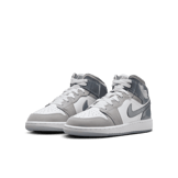 Air Jordan 1 Mid SE in White | HF3193-100 (GS) Angle 2